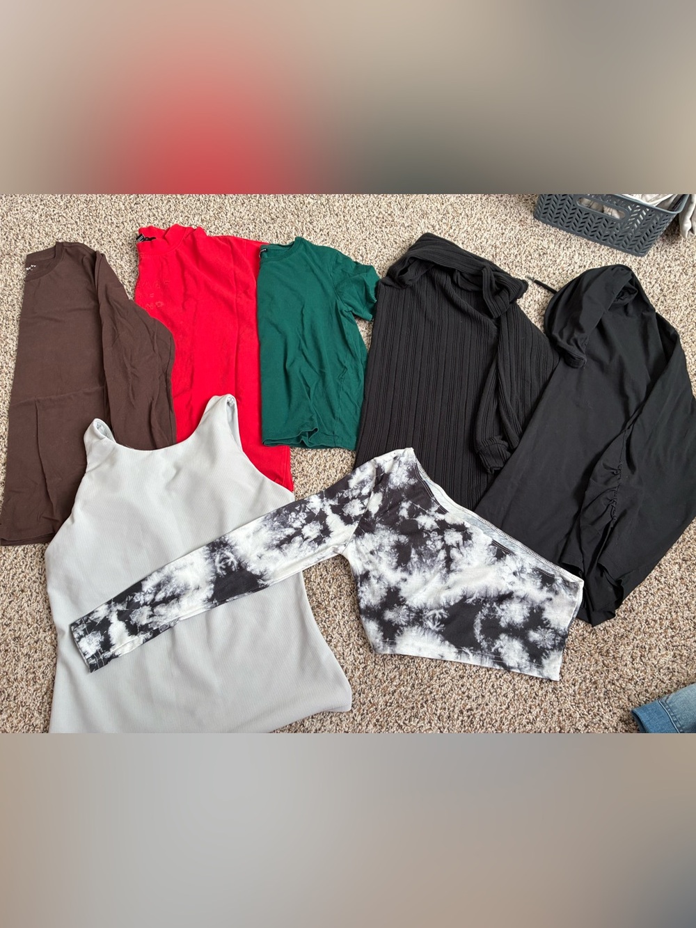 Bundle - 7 different shirts, long sleeve, crop top, t shirts size small